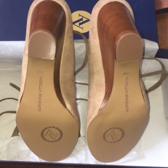 New Adrienne Vittadini Lace Up Wedge Pump Size 7.5 - Picture 2 of 11